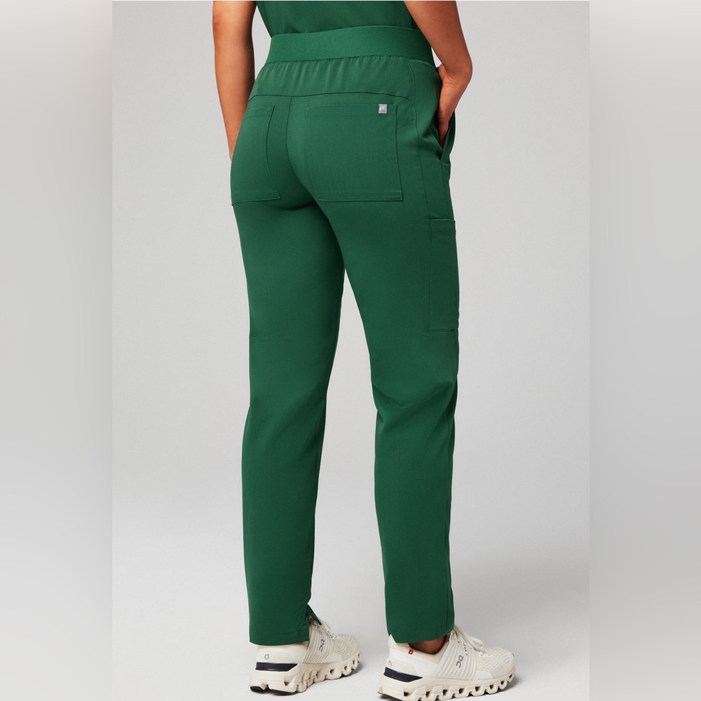 Fabletics Hunter Green Scrub Set- Size Medium - image 4
